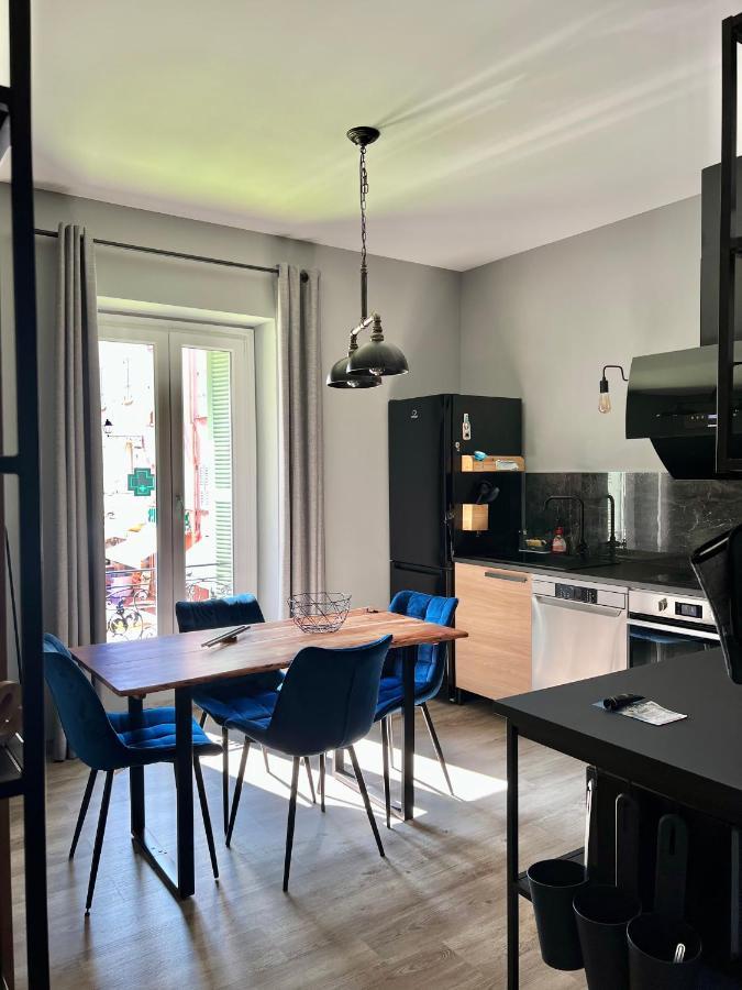 3 Pieces De Reve A * Menton